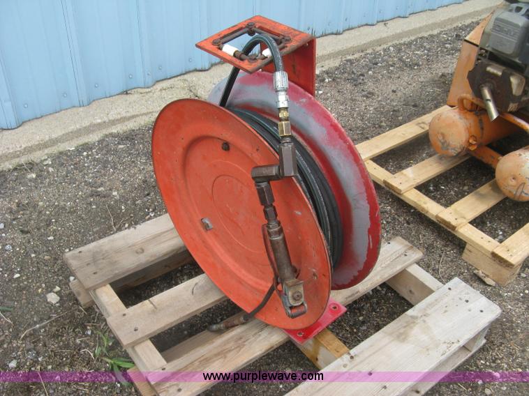 image for item BQ9511 Lube reel