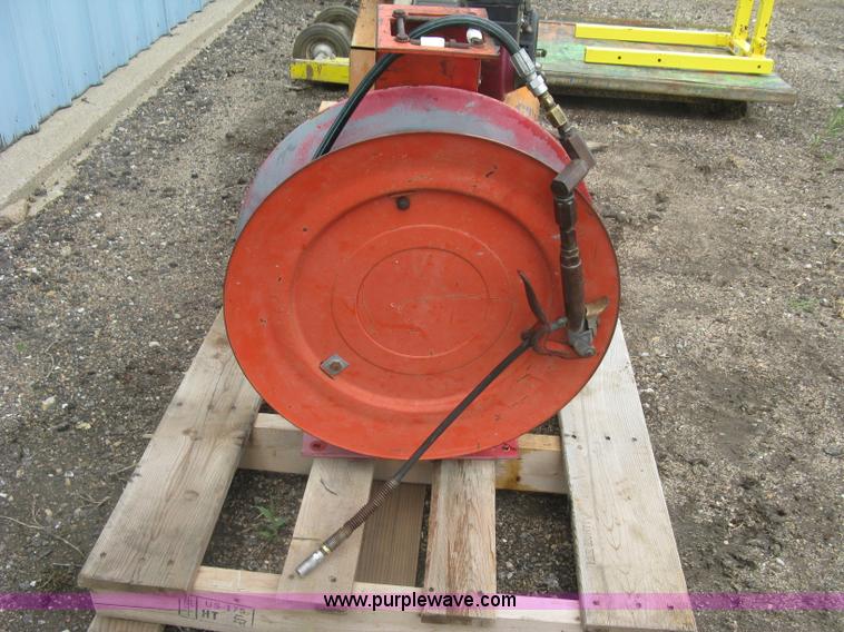 image for item BQ9511 Lube reel