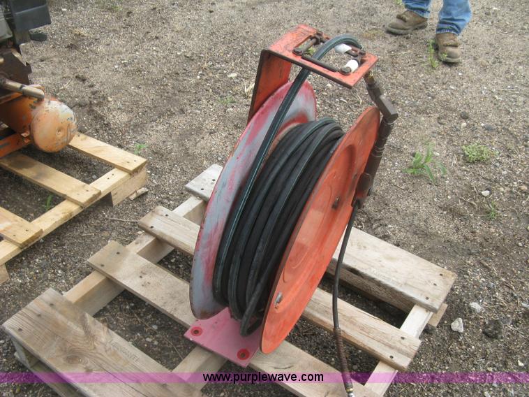 image for item BQ9511 Lube reel