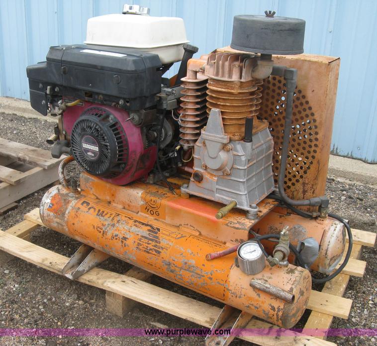 image for item BQ9512 Air Hog twin cylinder air compressor