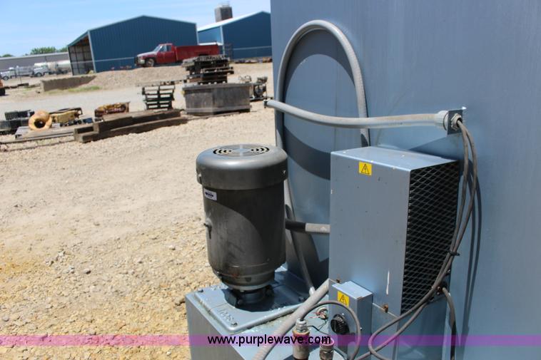 image for item BR9436 JBI Industries 696 parts washer