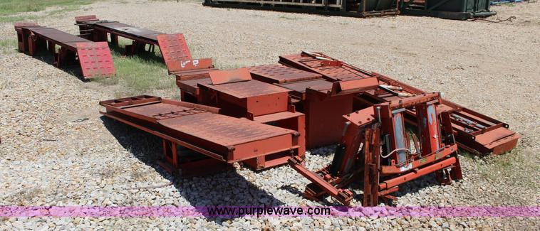 image for item BR9437 (2) Hunter automotive lift ramps