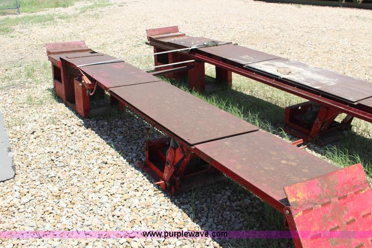 image for item BR9437 (2) Hunter automotive lift ramps