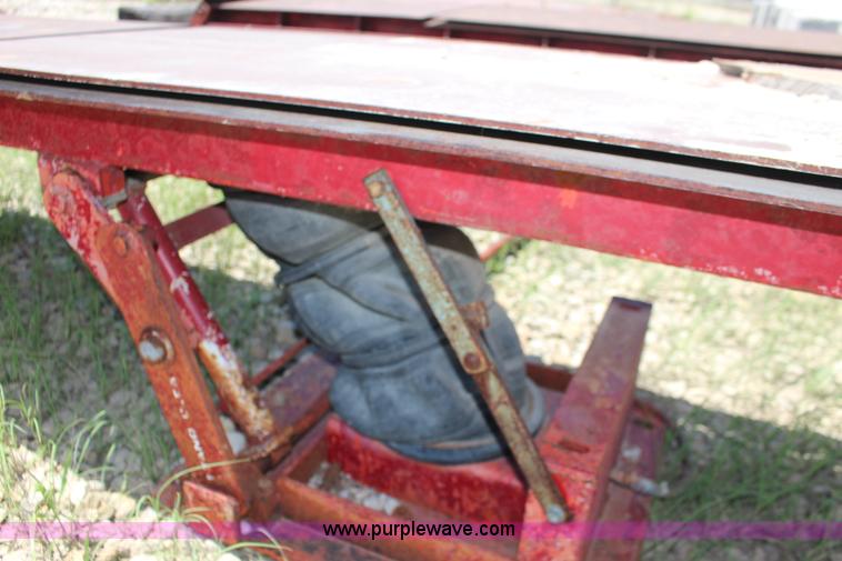 image for item BR9437 (2) Hunter automotive lift ramps