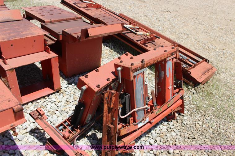 image for item BR9437 (2) Hunter automotive lift ramps