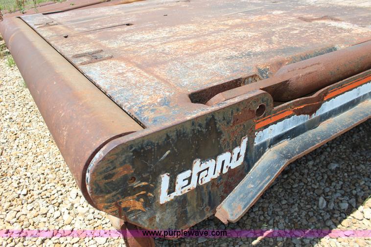 image for item BR9438 Leland steel gin pole bed