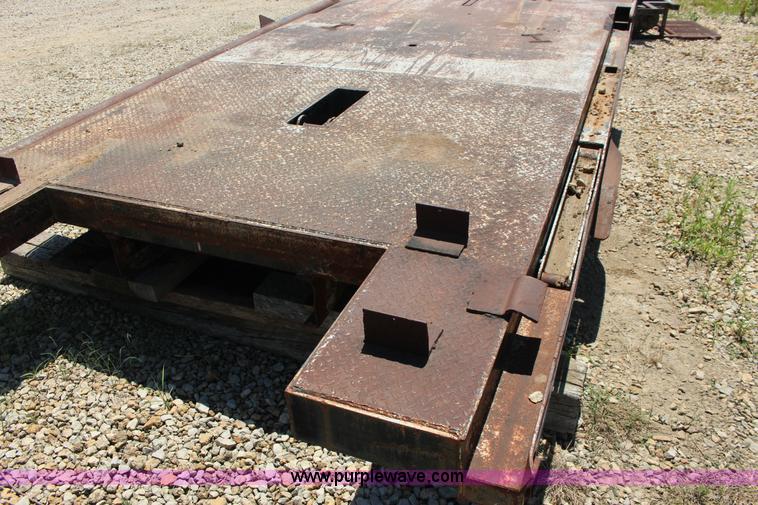 image for item BR9438 Leland steel gin pole bed