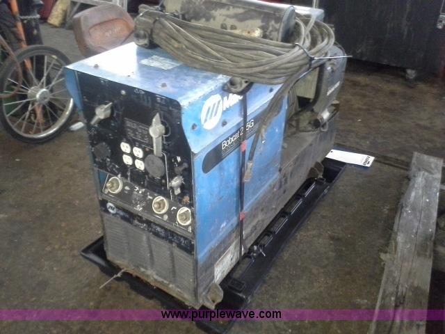 image for item BS9218 Bobcat 225G arc welder
