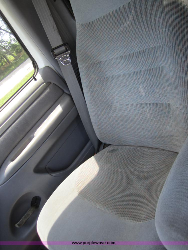 image for item D2485 1994 Ford F250 XL HD bale bed truck