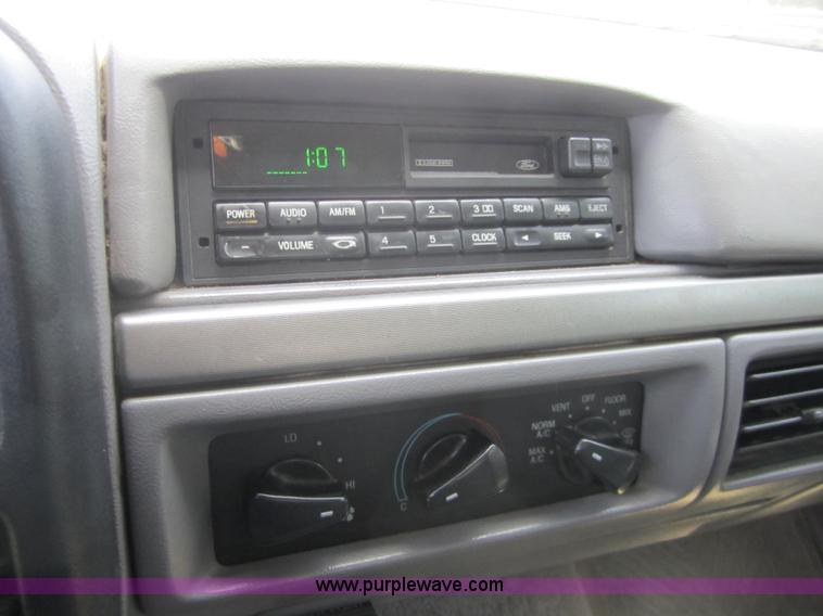 image for item D2485 1994 Ford F250 XL HD bale bed truck