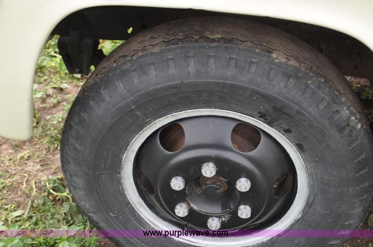 image for item F2470 1968 Ford F600 tank truck