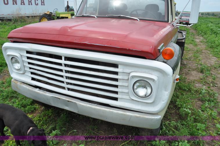 image for item F2470 1968 Ford F600 tank truck