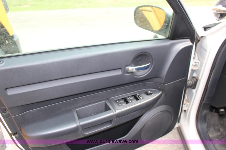 image for item F7861 2010 Dodge Charger