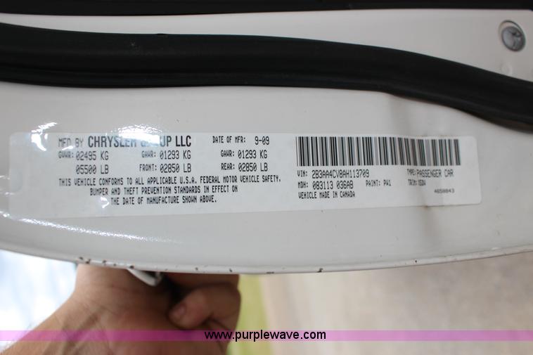 image for item F7861 2010 Dodge Charger