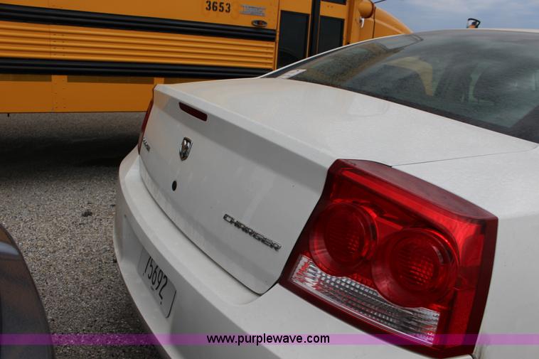 image for item F7861 2010 Dodge Charger