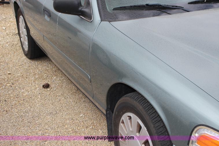 image for item F7863 2006 Ford Crown Victoria Police Interceptor