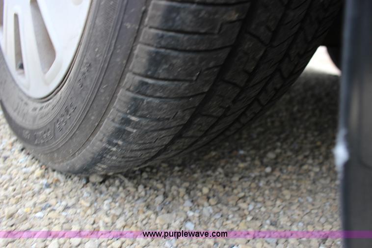 image for item F7863 2006 Ford Crown Victoria Police Interceptor