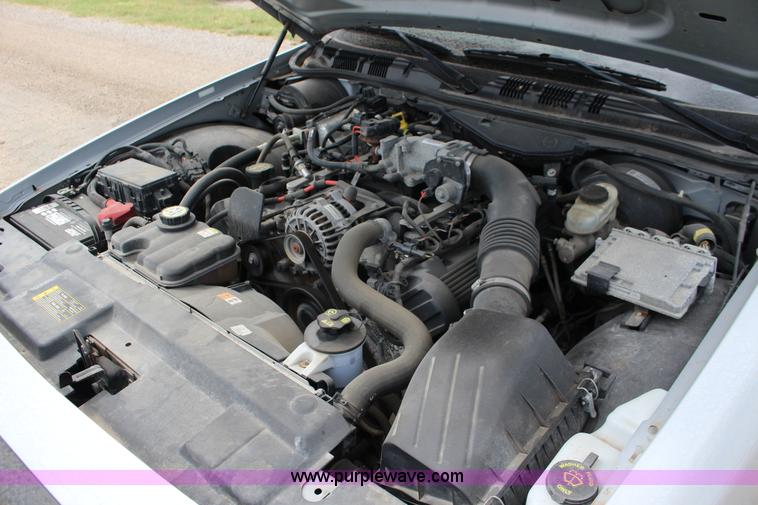 image for item F7868 2006 Ford Crown Victoria Police Interceptor