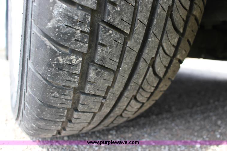 image for item F7868 2006 Ford Crown Victoria Police Interceptor