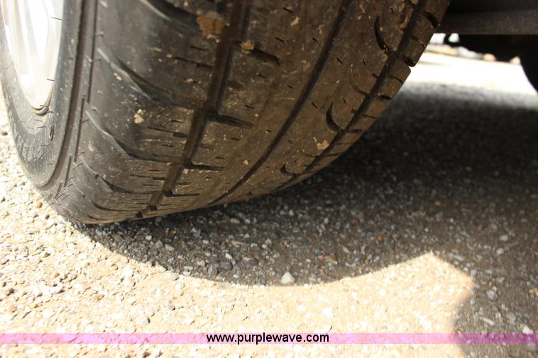 image for item F7868 2006 Ford Crown Victoria Police Interceptor