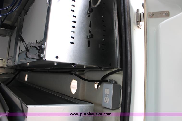 image for item F7910 Maranda M-170 utility topper