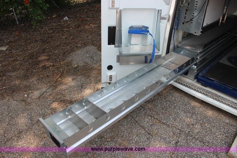 image for item F7910 Maranda M-170 utility topper