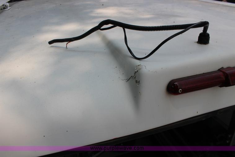 image for item F7910 Maranda M-170 utility topper