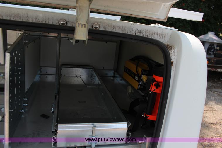 image for item F7910 Maranda M-170 utility topper