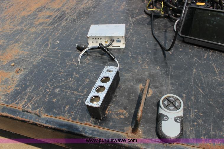 image for item F7910 Maranda M-170 utility topper