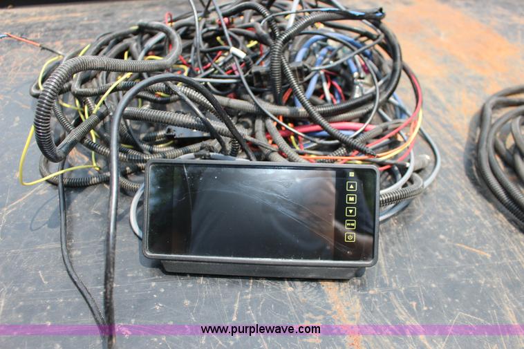 image for item F7910 Maranda M-170 utility topper