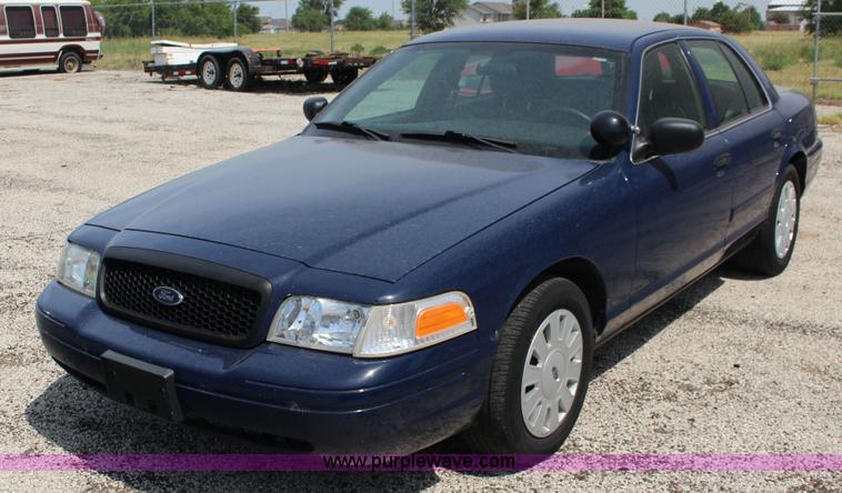 image for item F7911 2011 Ford Crown Victoria Police Interceptor