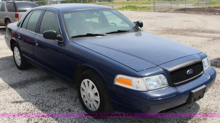 image for item F7911 2011 Ford Crown Victoria Police Interceptor