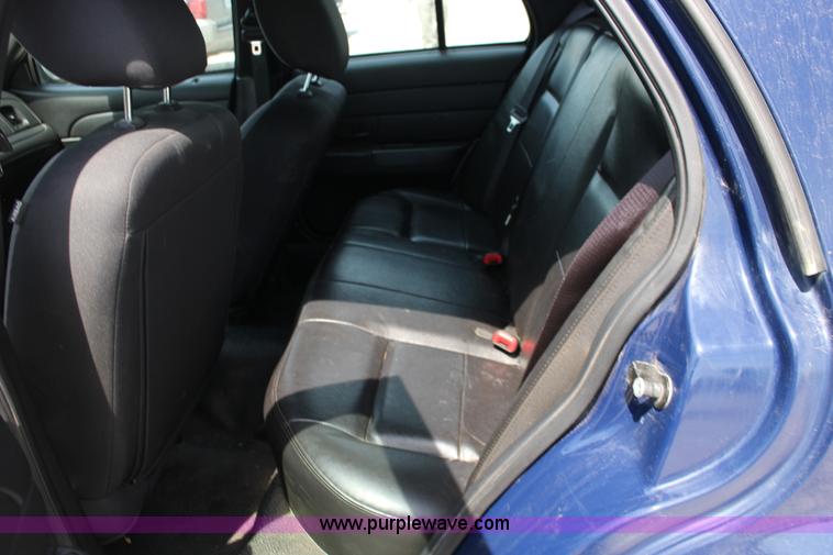 image for item F7911 2011 Ford Crown Victoria Police Interceptor