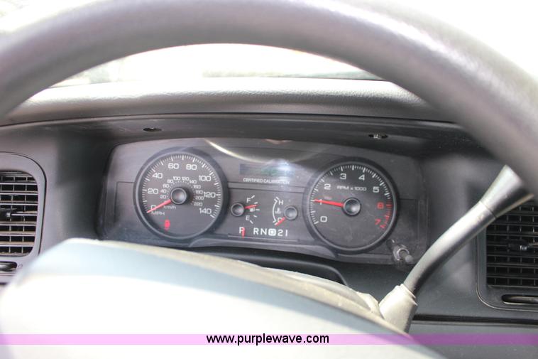 image for item F7911 2011 Ford Crown Victoria Police Interceptor