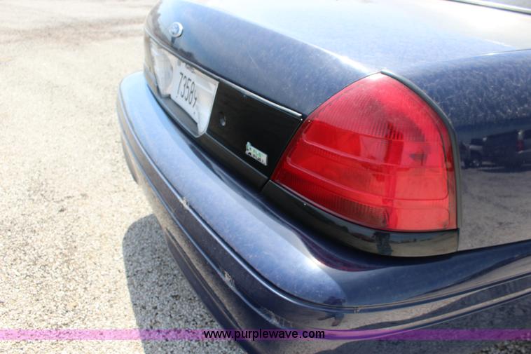 image for item F7911 2011 Ford Crown Victoria Police Interceptor