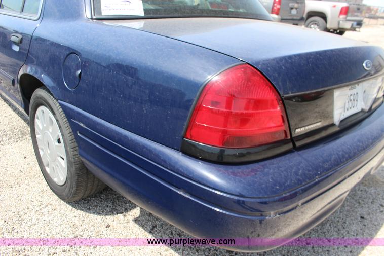 image for item F7911 2011 Ford Crown Victoria Police Interceptor