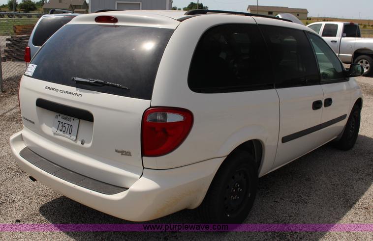 image for item F7913 2006 Dodge Grand Caravan SE