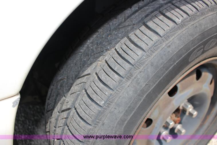 image for item F7913 2006 Dodge Grand Caravan SE