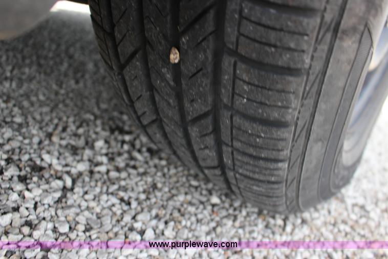 image for item F7913 2006 Dodge Grand Caravan SE