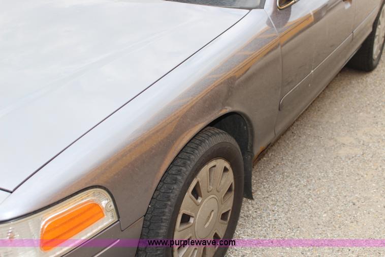 image for item F7934 2006 Ford Crown Victoria Police Interceptor