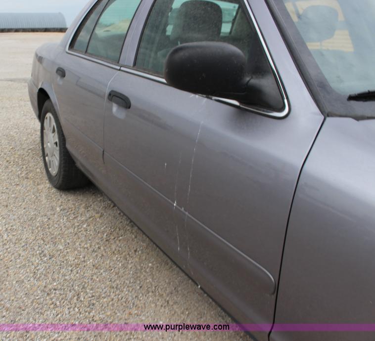 image for item F7934 2006 Ford Crown Victoria Police Interceptor