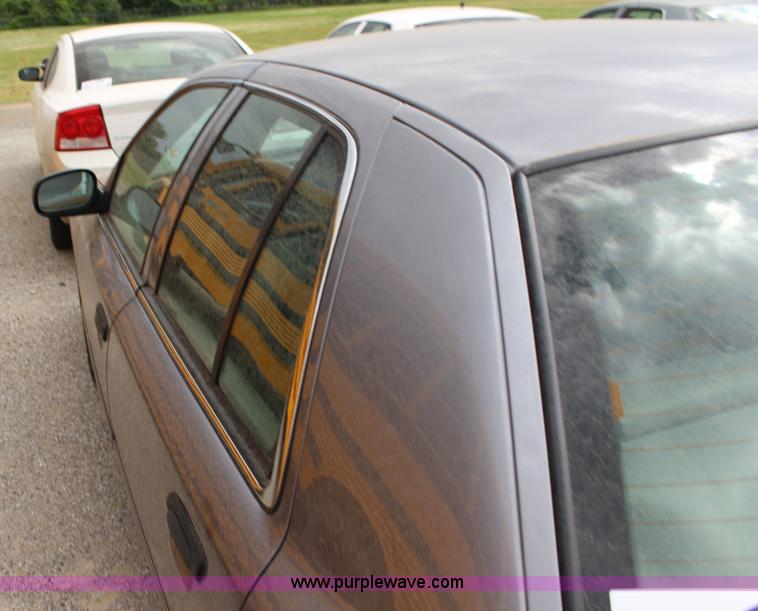 image for item F7934 2006 Ford Crown Victoria Police Interceptor