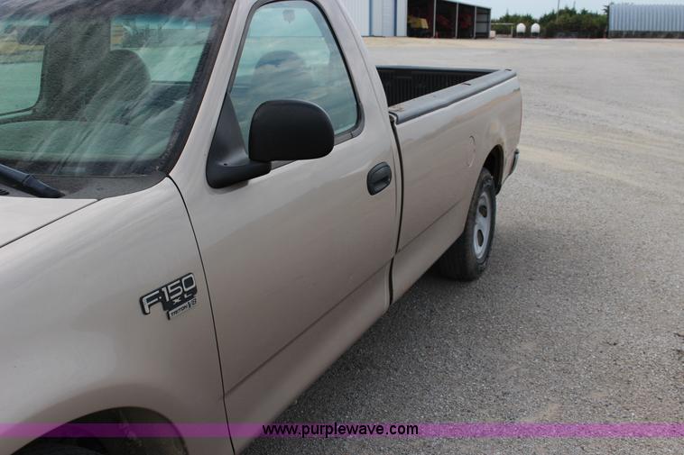 image for item F7935 1998 Ford F150 XL