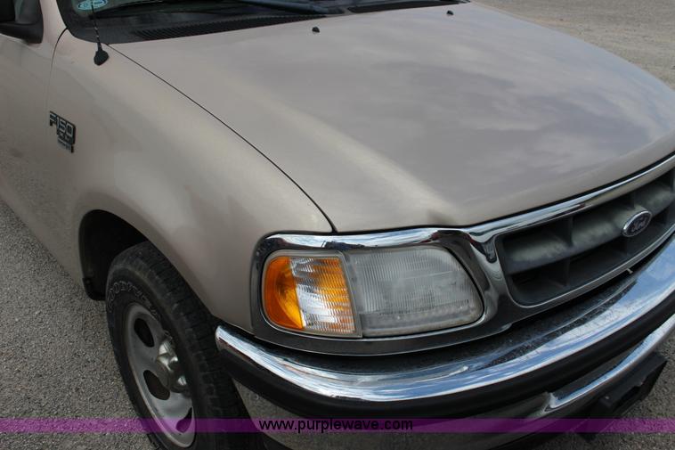 image for item F7935 1998 Ford F150 XL