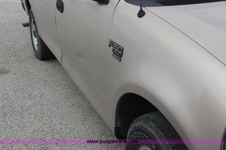 image for item F7935 1998 Ford F150 XL