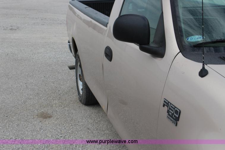 image for item F7935 1998 Ford F150 XL