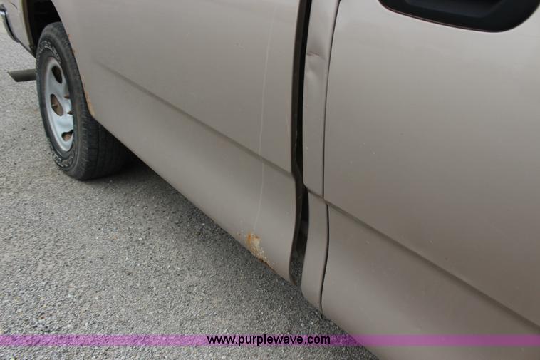 image for item F7935 1998 Ford F150 XL