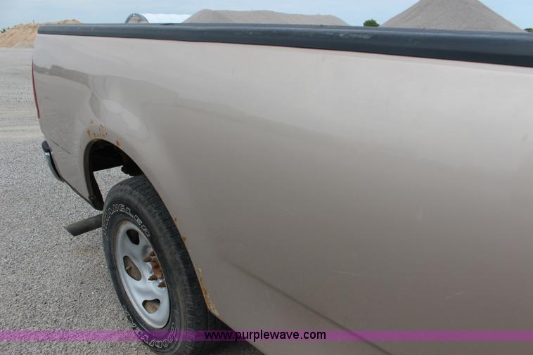 image for item F7935 1998 Ford F150 XL