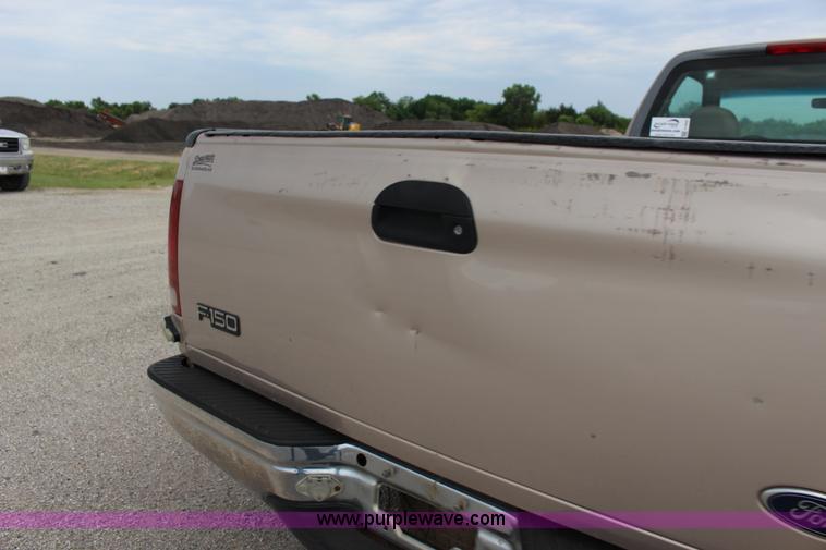 image for item F7935 1998 Ford F150 XL