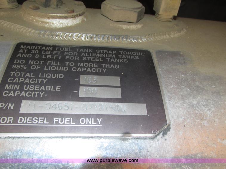 image for item H4566 2006 Peterbilt 379 semi truck